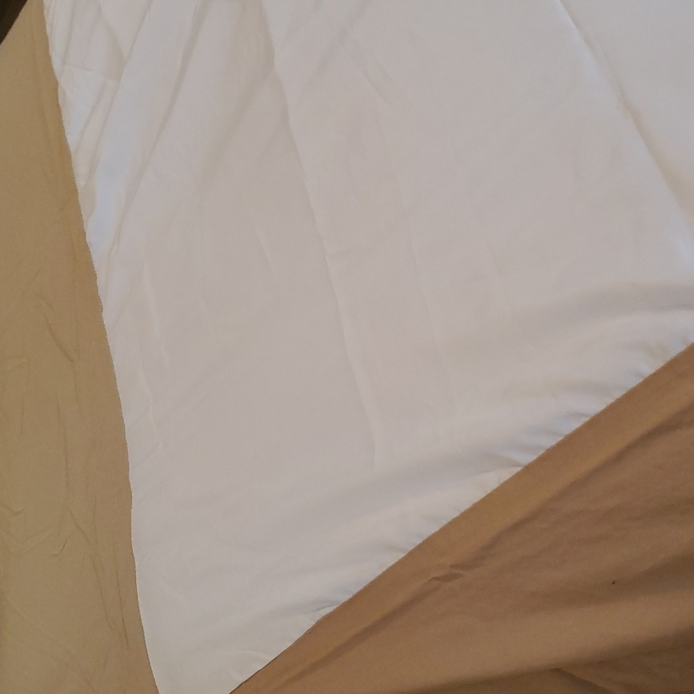 WAMSUTTA KING BEDSKIRT, 100% COTTON NWOT, LIGHT BROWN/TAN